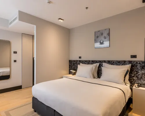 Cora Hotel Hoteles cerca de Playa de Kasjuni