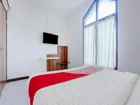 Hotel O Near Mall Ciputra 2 - Pensions