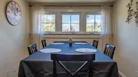 The Penthouse by Avantstay Downtown Condo + Cal King Beds Historic Bates Plaza, Paso Robles - 酒店式公寓
