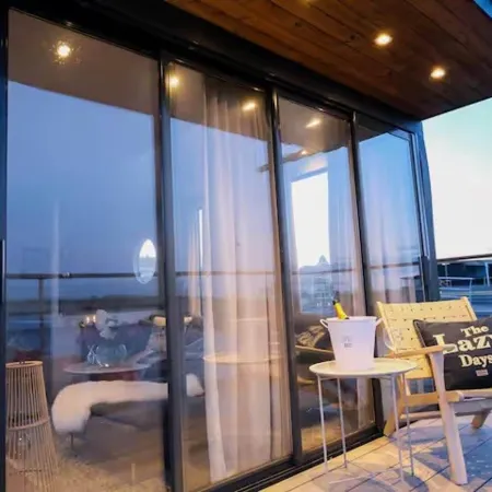 Solvesborg Houseboat With Harbour Views - Sleeps 4