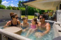 Peak State Hot Tub Sauna Arcade - Hot Tub