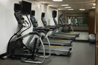 Four Points by Sheraton Edmonton South - Gym