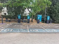Hotelf1 Montpellier Sud - parking