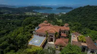 Los Suenos Luxury Villas by Stay in Costa Rica - parking