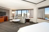 Sheraton Anchorage Hotel - parking