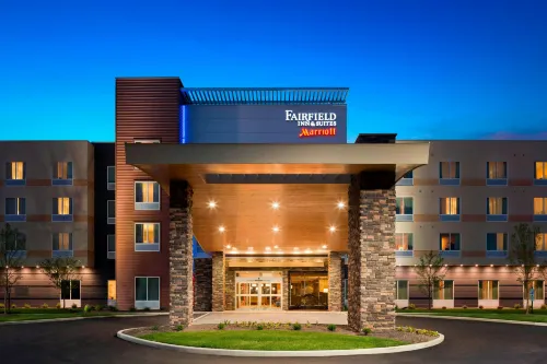 Fairfield Inn & Suites Akron Fairlawn - Pools