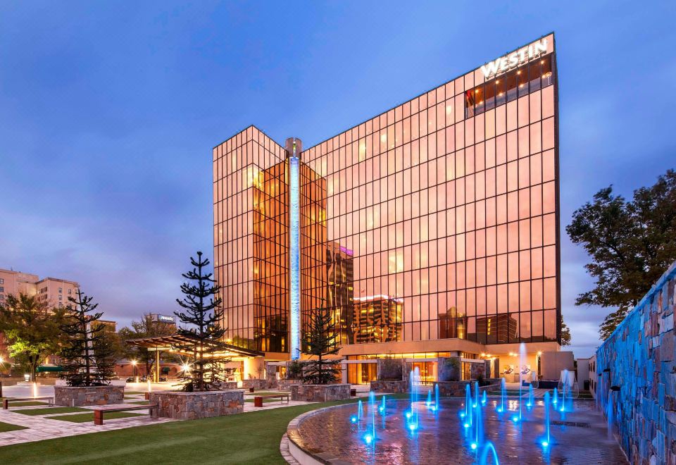 Incline Pool The Westin Chattanooga, Chattanooga - Updated Prices 2026 | Trip.com