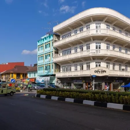 GinGin Hotel, Trang Old Town