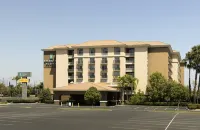 Embassy Suites by Hilton Anaheim North - balcón