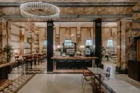 The Grand at Trafalgar Square - Kitchens