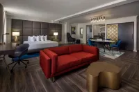 Hotel Deco - Airport Shuttle