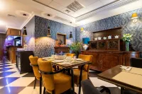 SleepWalker Boutique Suites - Kitchens