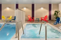 Home2 Suites by Hilton Bismarck - Hot Tub