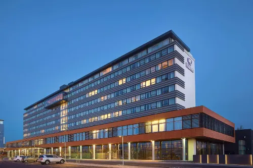 Hilton Reykjavik - parking