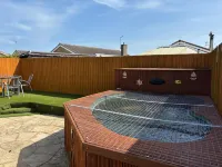2-Bed Bungalow Sleeps 6 Parking & Pet Friendly - Parkplatz