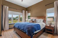 Ember Shoals Resort | On the White River, Cotter AR - Feriehus