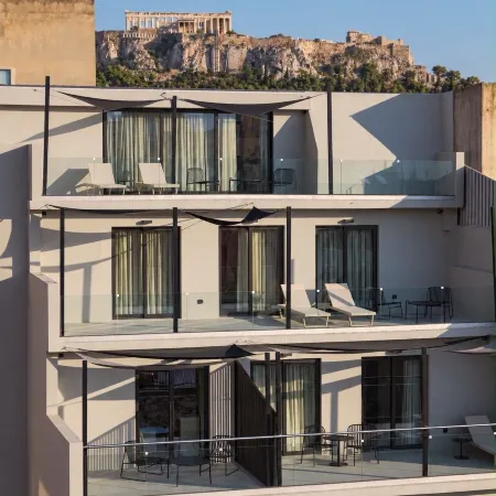 Noctilia Athens