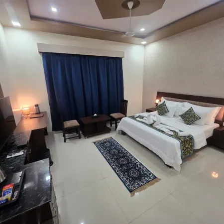 Aura Hills Pushkar By Kaya Hospitality