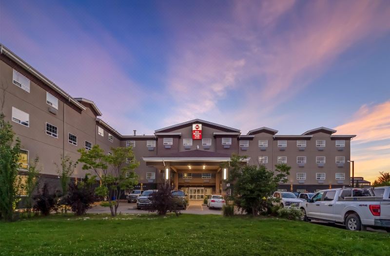 Best Western Plus Fort Saskatchewan Inn Suites