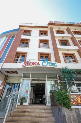 Teona Hotel - parking
