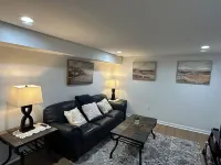 One bedroom w Private Entrance close to DC - บังกะโล