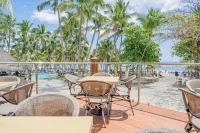Coral Costa Caribe Beach Resort - All Inclusive - bar