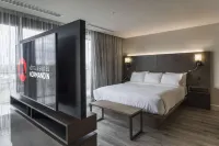 Hôtel & Suites Normandin Lévis Hotels in Levis