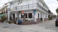 Capella Town, Skiathos