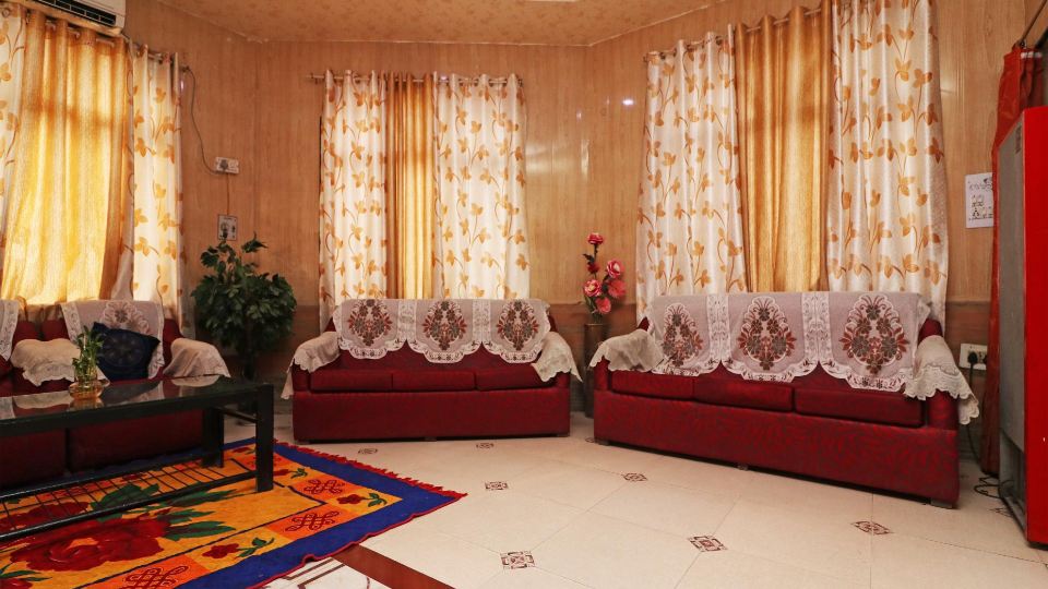 OYO 22461 Hotel Pratap Palace