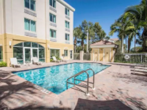 Comfort Inn & Suites Jupiter I-95 Hotels in Jupiter