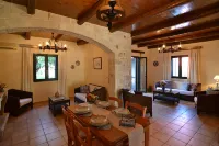 Inspired Villa Christina II with Private Pool and Garden. Hotels in Gorgolaini