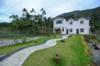 우주 우수 B&B 리위탄/리어담 호텔