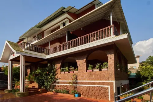 Cloud Green Residency Hotels in Avakali