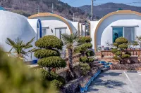Namhae Arastar Dome Pension