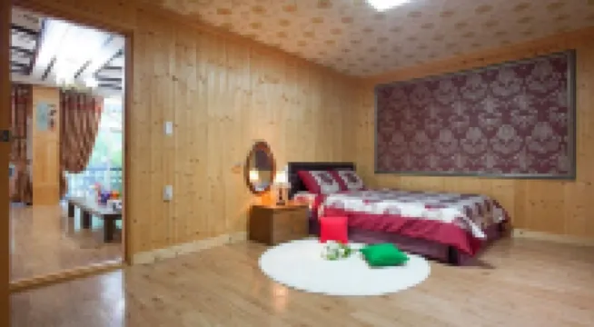 Yangsan (Baenaegol) Miru Pension