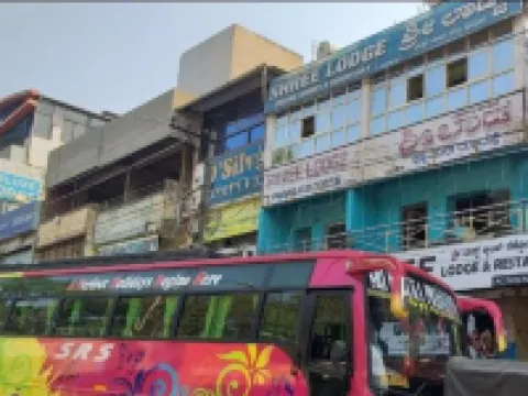 Dandeli Shree Lodge and Adventure ダンデリのホテル