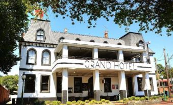 Grand Hotel Healesville
