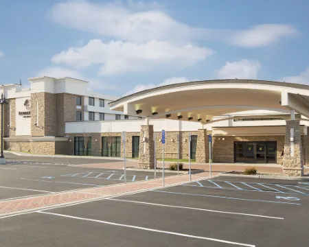 ダブルツリー バイ ヒルトン スケネクタディ ダウンタウン スケネクタディのホテル