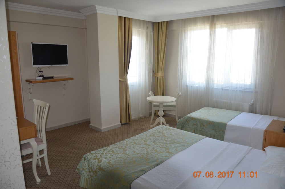 Sarıçay Rhodius Otel