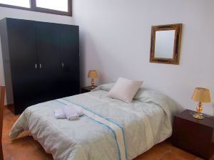 Rooms with Private Garden, Pool, Garage, Wc, Wifi