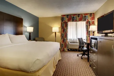 Holiday Inn Express Fort Campbell-Oak Grove Hotels in Oak Grove