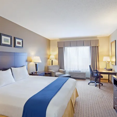 Holiday Inn Express & Suites MALONE by IHG