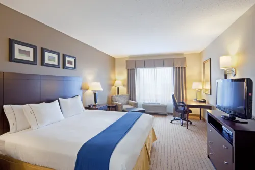 Holiday Inn Express & Suites Malone