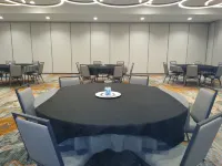 Holiday Inn KANSAS CITY - NORTHEAST by IHG - breakfast