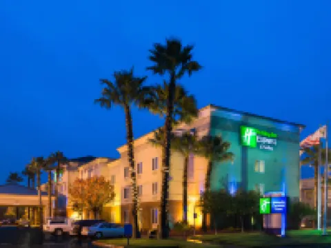 Holiday Inn Express & Suites VACAVILLE by IHG Hotels in Vacaville