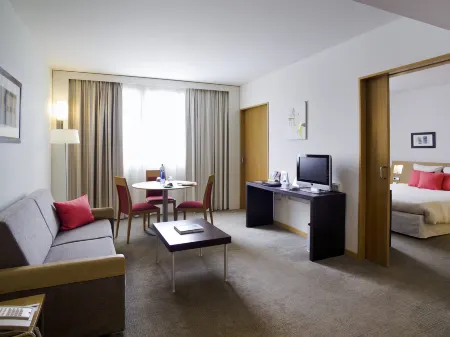 Novotel Barcelona Cornella Отели рядом с достопримечательностью «Корнелья-Эль Прат»