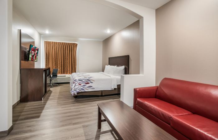 Red Roof Inn & Suites Lake Charles