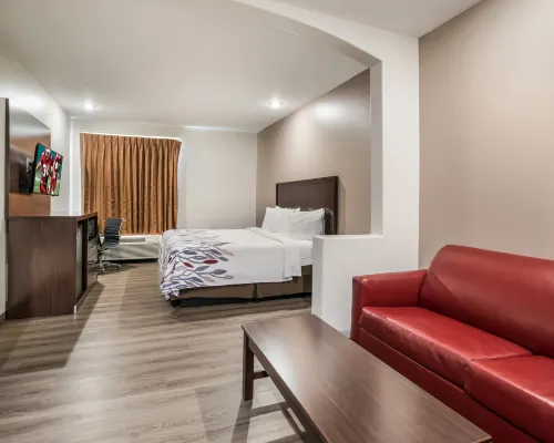 Red Roof Inn & Suites Lake Charles Hotels in Calcasieu Parish