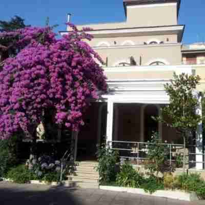 Villa Pirandello Hotel Exterior