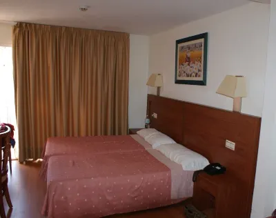 Hotel Mayna
